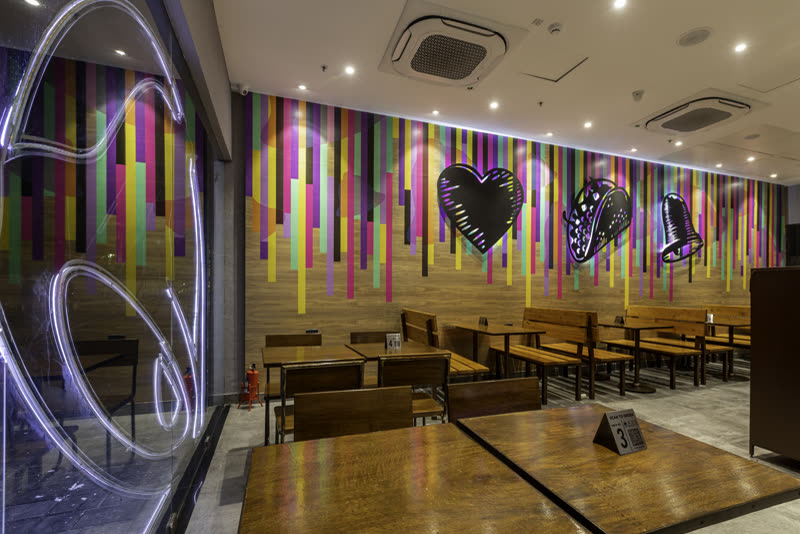 Taco Bell, Skywalk Mall, interior detail 1